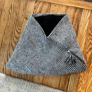 Lululemon neck warmer